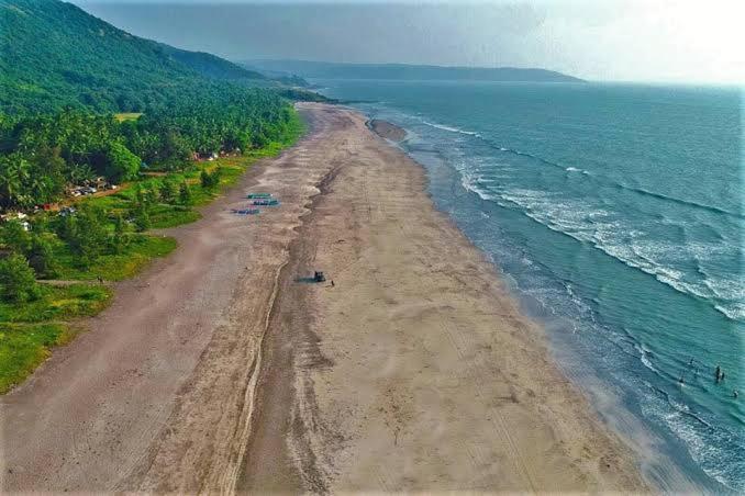 Hotel Seafront Murud  Exterior photo